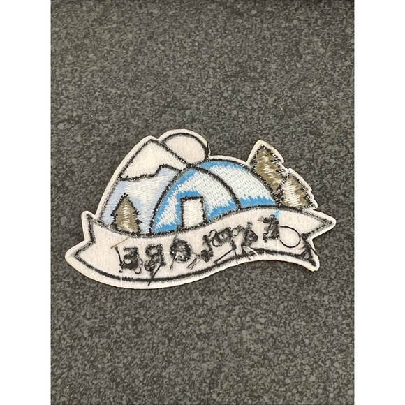 6 Assorted Adventure Hiking Camping Explore Outdoors Iron-On Embroidered Patches - Picture 5 of 13